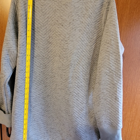 RBX. 1X super cozy and warm top.  Worn once.  Cute with leggings or jeans - Picture 3 of 4